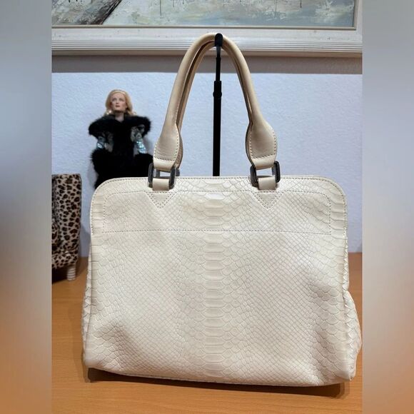 Longchamp Phyton Cream Textured Leather Satchel with Metal Accents - Picture 3 of 14